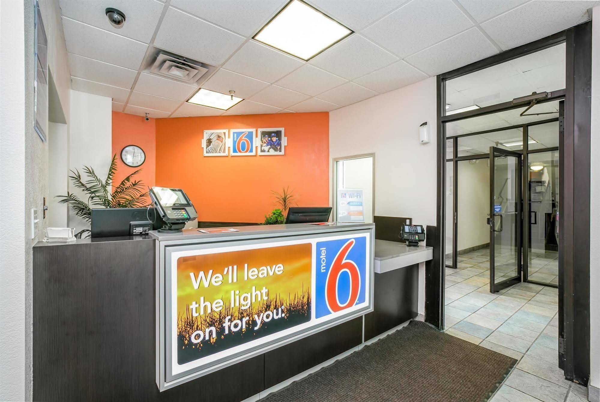 Motel 6 Minneapolis Airport - Mall Of America Exterior foto