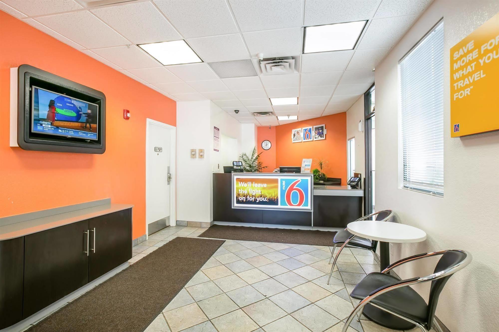 Motel 6 Minneapolis Airport - Mall Of America Exterior foto